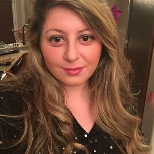 Meet your Posher, Nadeene